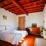 Casolare Oltre Il Cielo With Swimming Pool Отель Поркари
